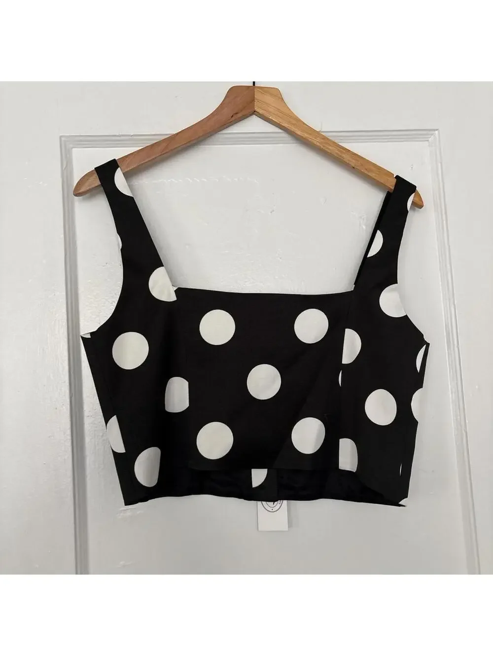 G. Label Women's Black Crop-top - Picture 3 of 3
